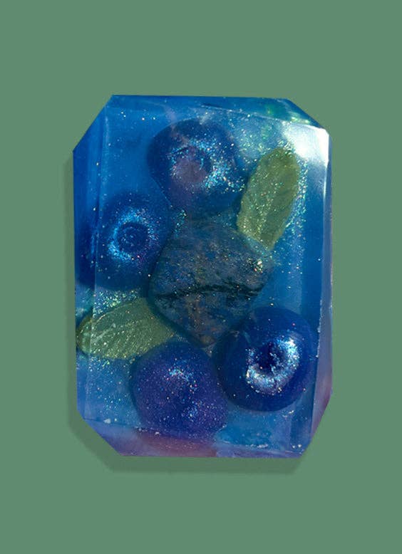 Winter Berry – Crystal-Infused Soap Bar