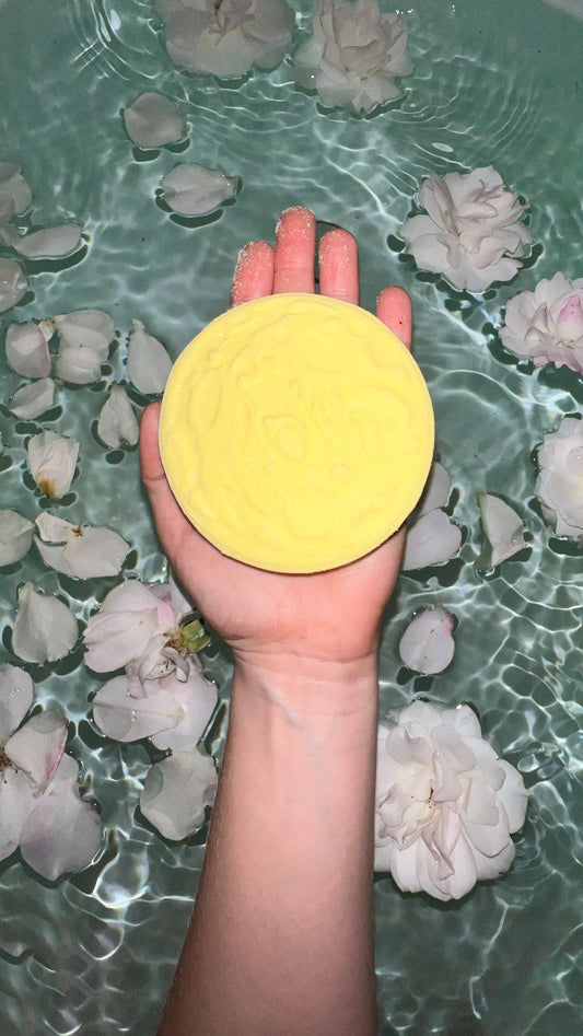 Full Moon - Crystal-Infused BathBomb