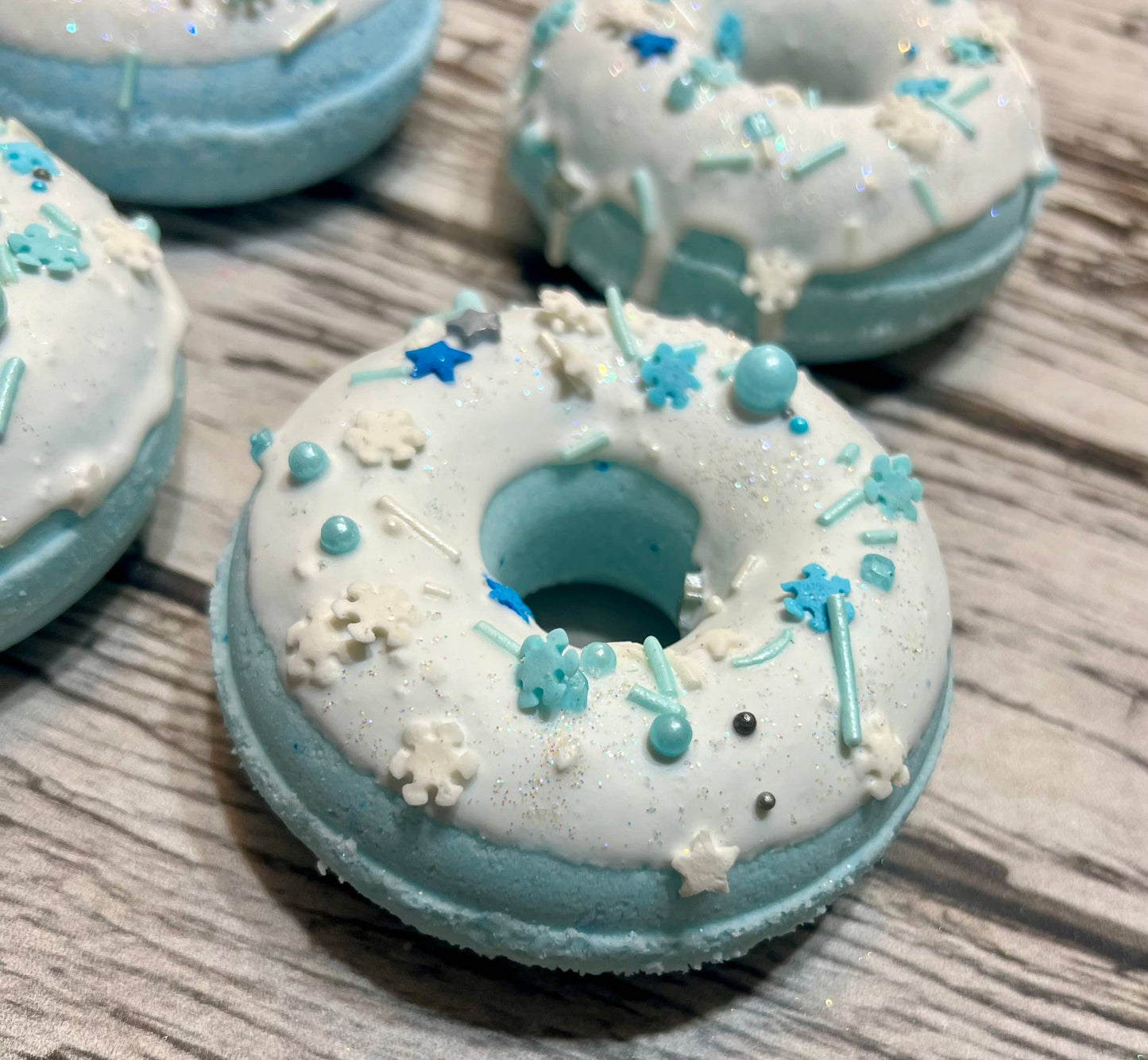 Winter Berry Donut - Bath Bomb