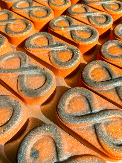 INFINITY FLAME - Crystal-Infused BathBomb