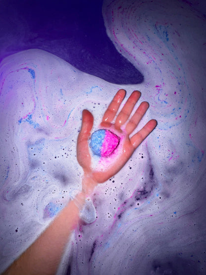 Echo & Ember - Bath Bomb (Hidden Crystal Inside!)