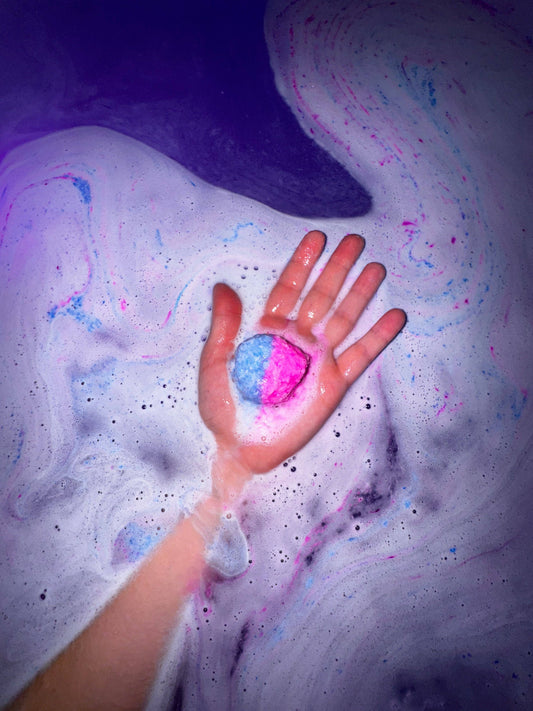 Echo & Ember - Bath Bomb (Hidden Crystal Inside!)
