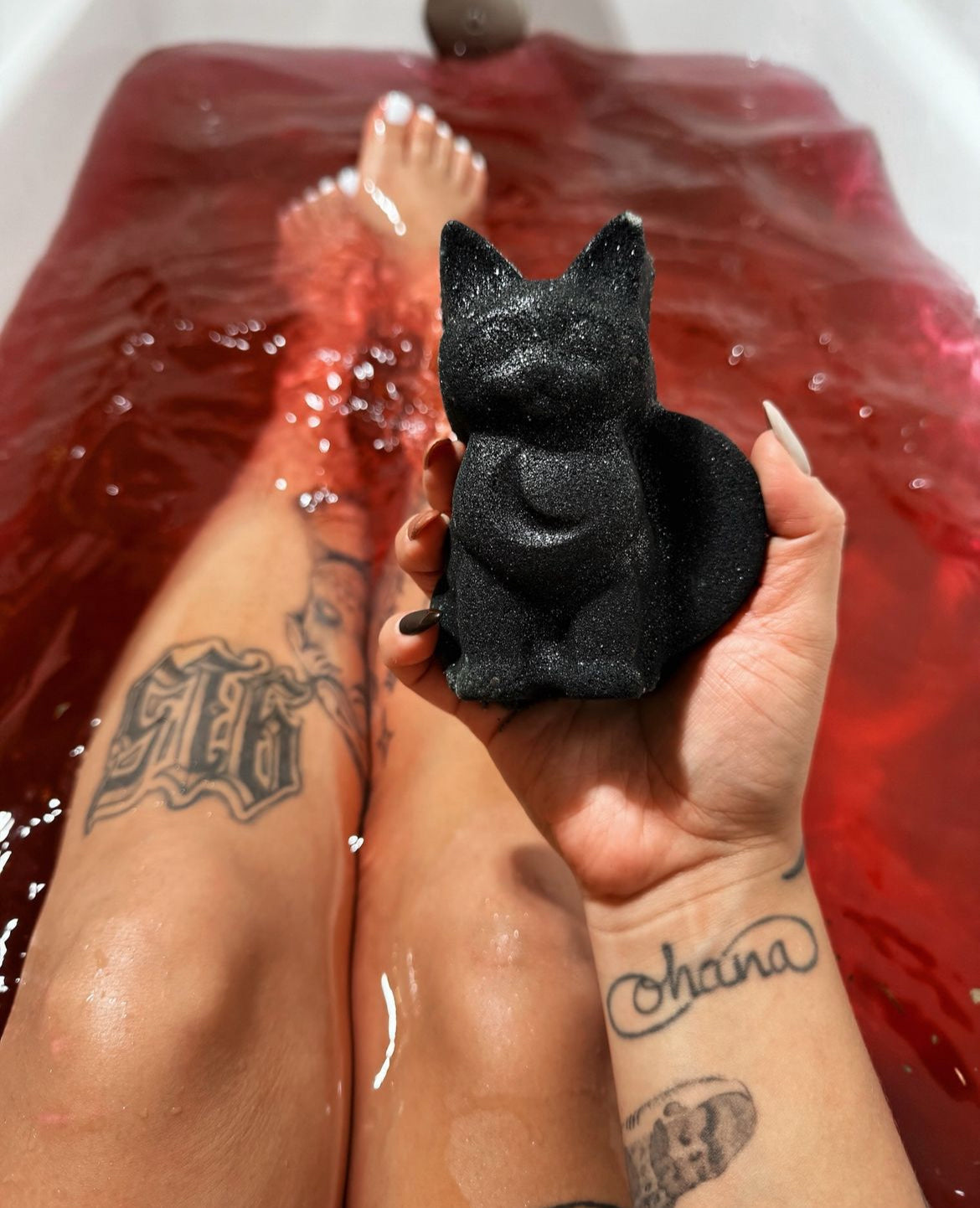 Lunar Kitty - Crystal-Infused BathBomb