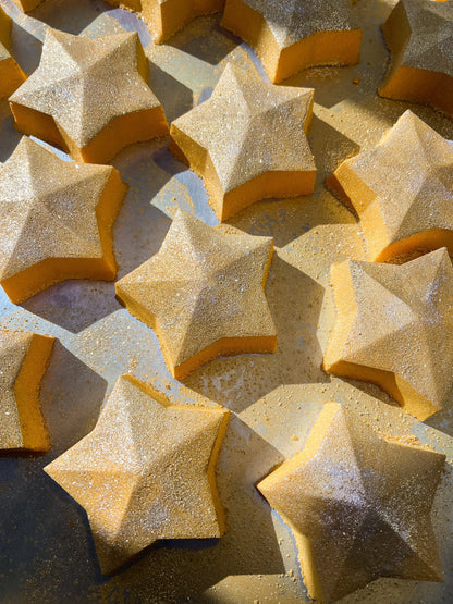 A Star Is Born - Bath Bomb (Hidden Crystal inside!)