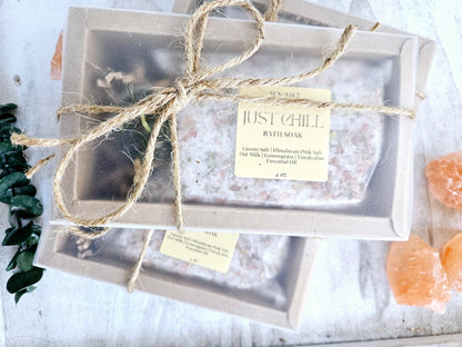 Just Chill - Bath Salts & Candle Gift Set